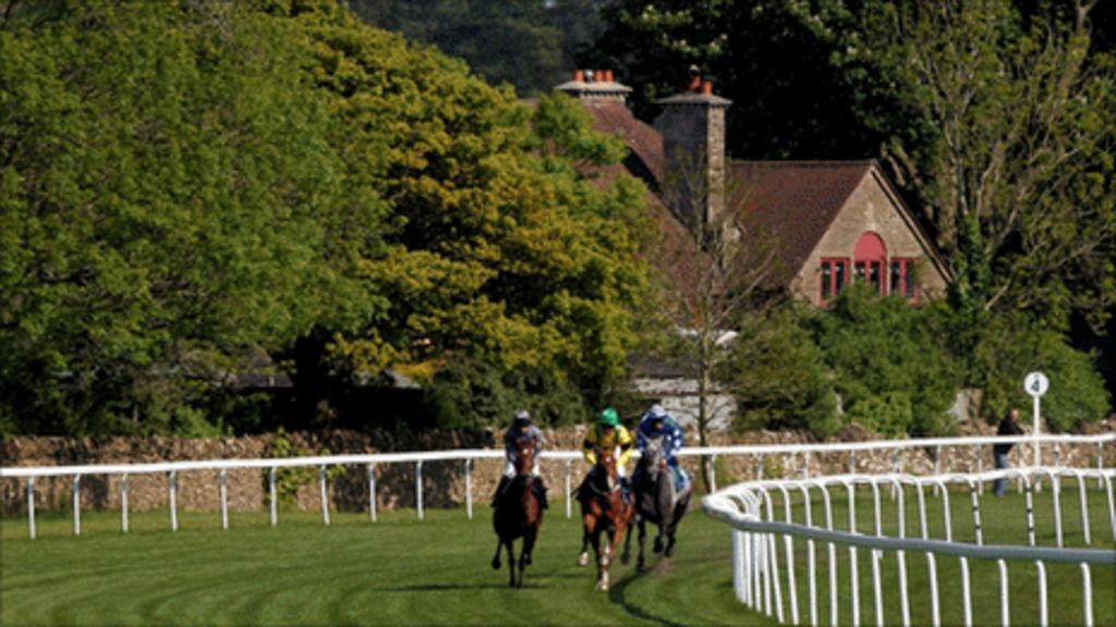 Horse Racing At Bath Abandoned For Safety Reasons Bbc News