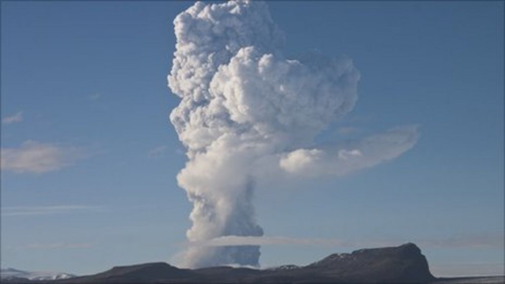 Exeter flights return to normal after volcano ash - BBC News