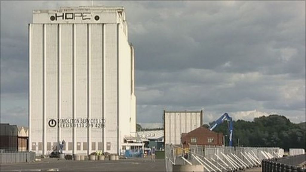 Demolition of former Spillers Mill in Newcastle begins BBC News