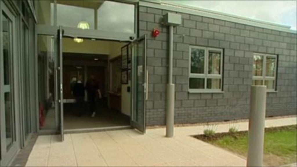 Richmond Primary School's New £4.5m Building Opens - BBC News