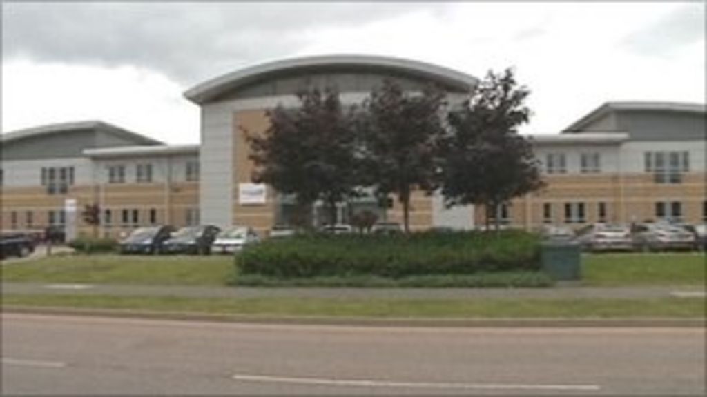 Castle Donington staff warned of job cuts at power firm BBC News