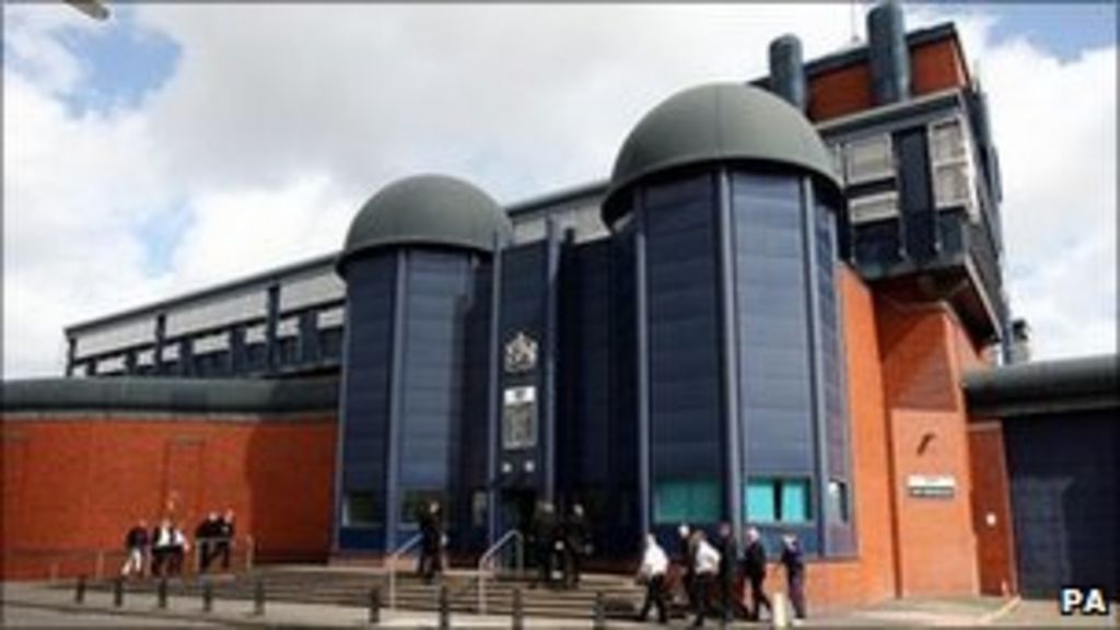 Birmingham Prison inmates locked in cells after key loss  BBC News