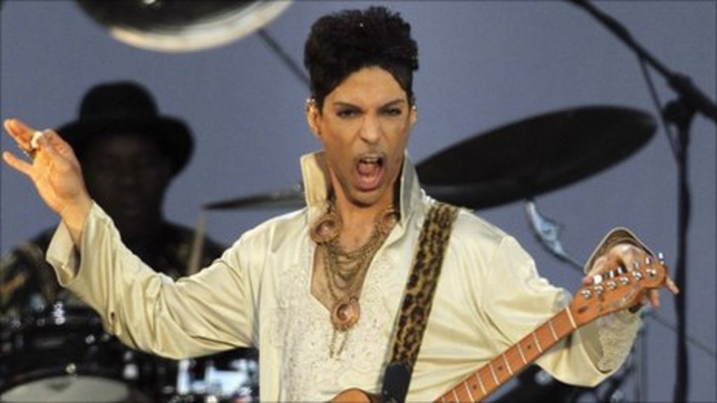 Prince performs first UK festival at Hop Farm BBC News