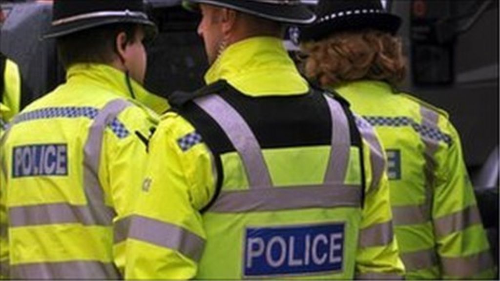 Police search for second man following Southampton shooting BBC News