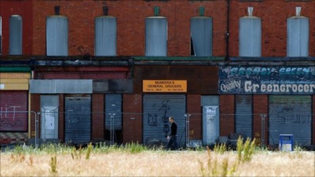 Protesters Vow To Halt Demolition Of Liverpool Houses - BBC News