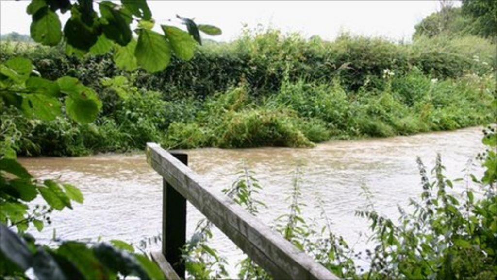 Edenbridge flood risks change with updated maps BBC News