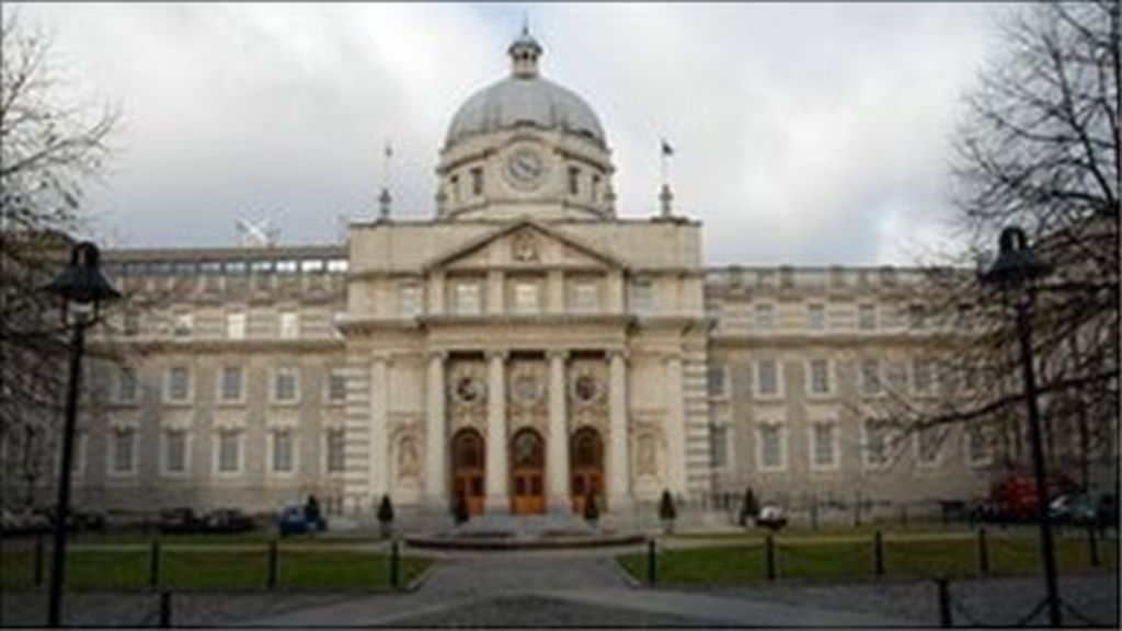 Calls To End Daily Prayer In The Irish Parliament - BBC News