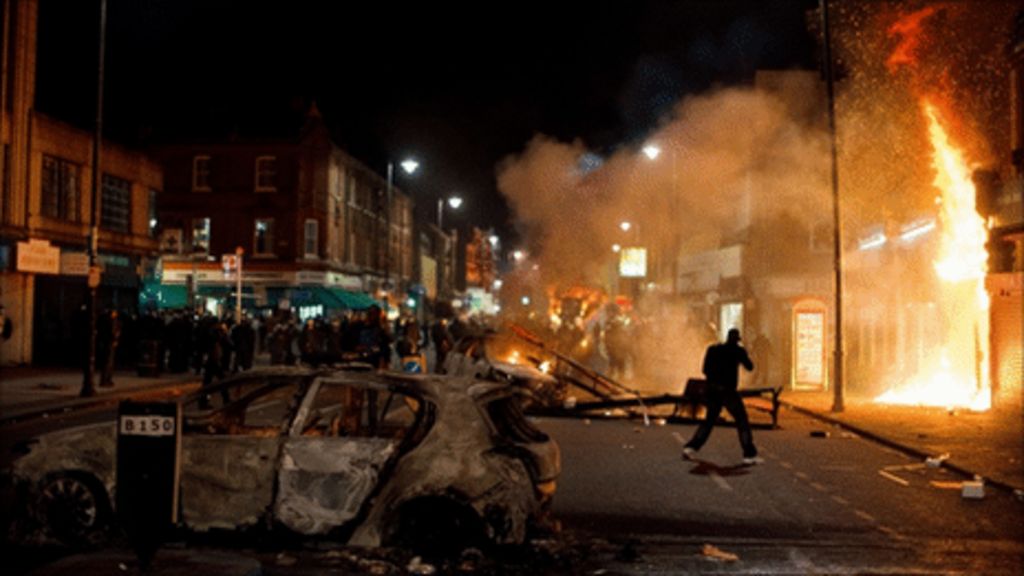 Riots in Tottenham after Mark Duggan shooting protest BBC News