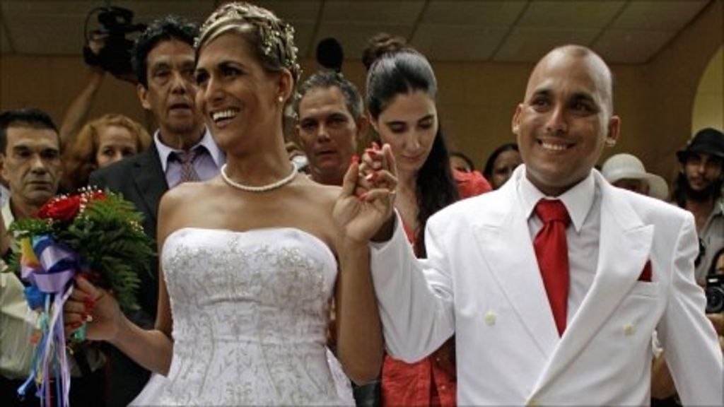 Cuba Gay Man And Transgender Woman Marry Bbc News