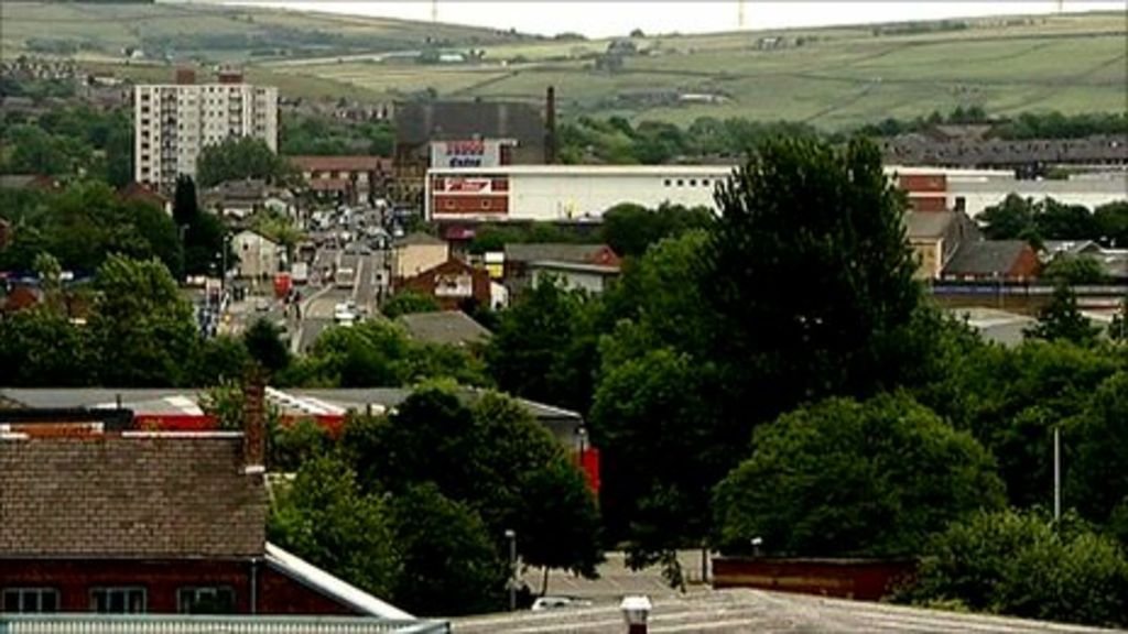 Oldham Council set to shed 400 more jobs BBC News