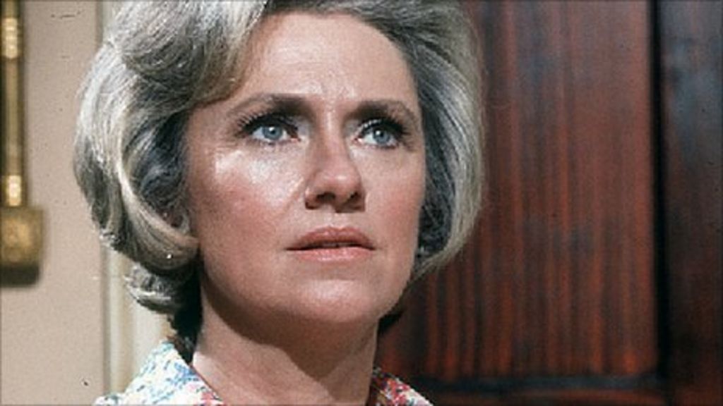 All My Children star Mary Fickett dies - BBC News