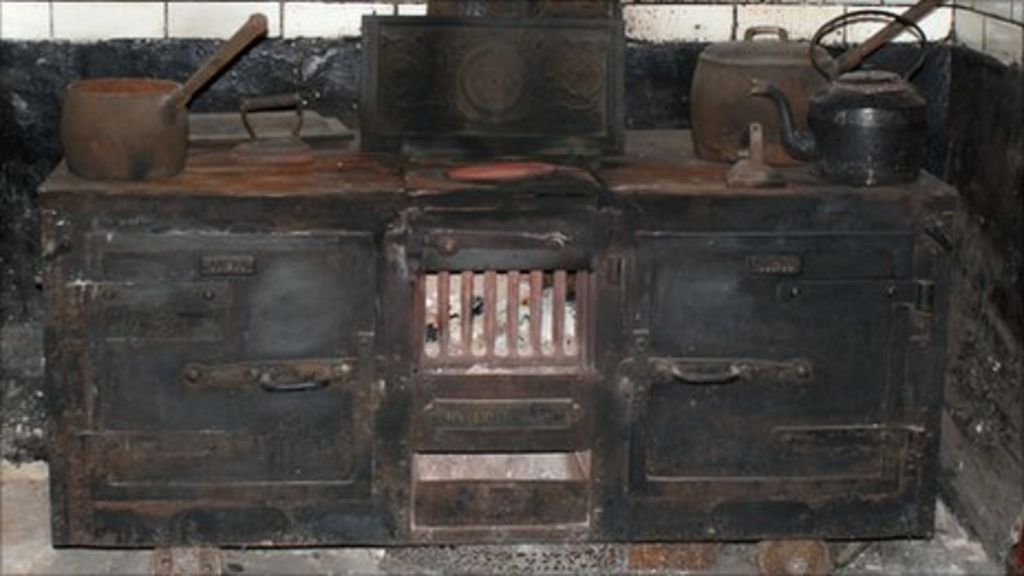 Victorian Kitchen Found Untouched At Cefn Park Wrexham Bbc News