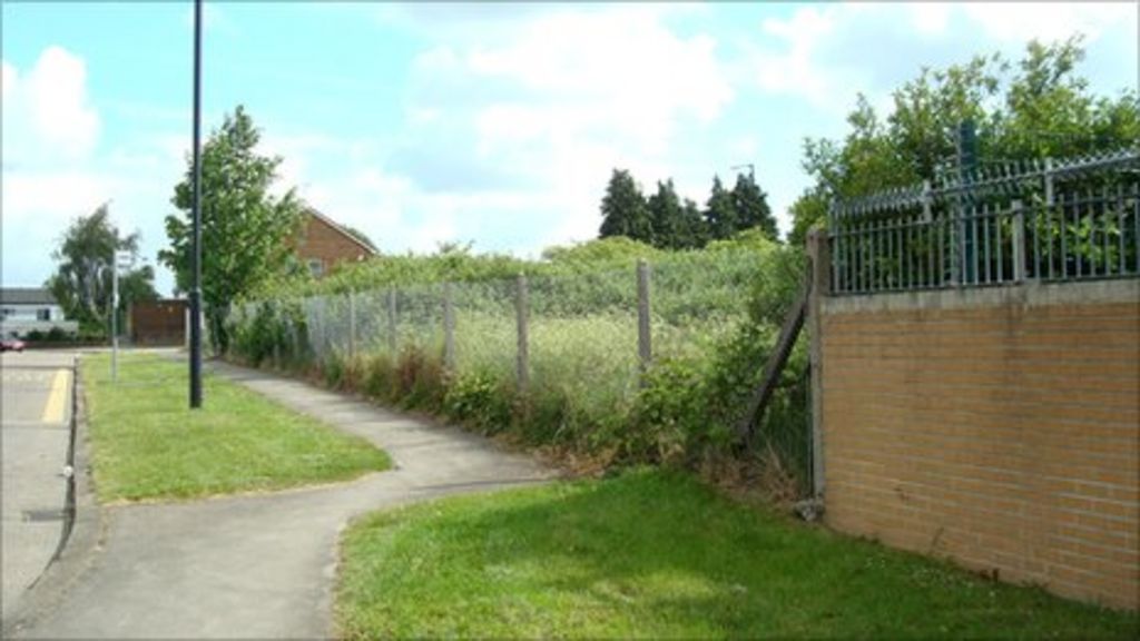 £5m Lockleaze redevelopment plans on show to public BBC News