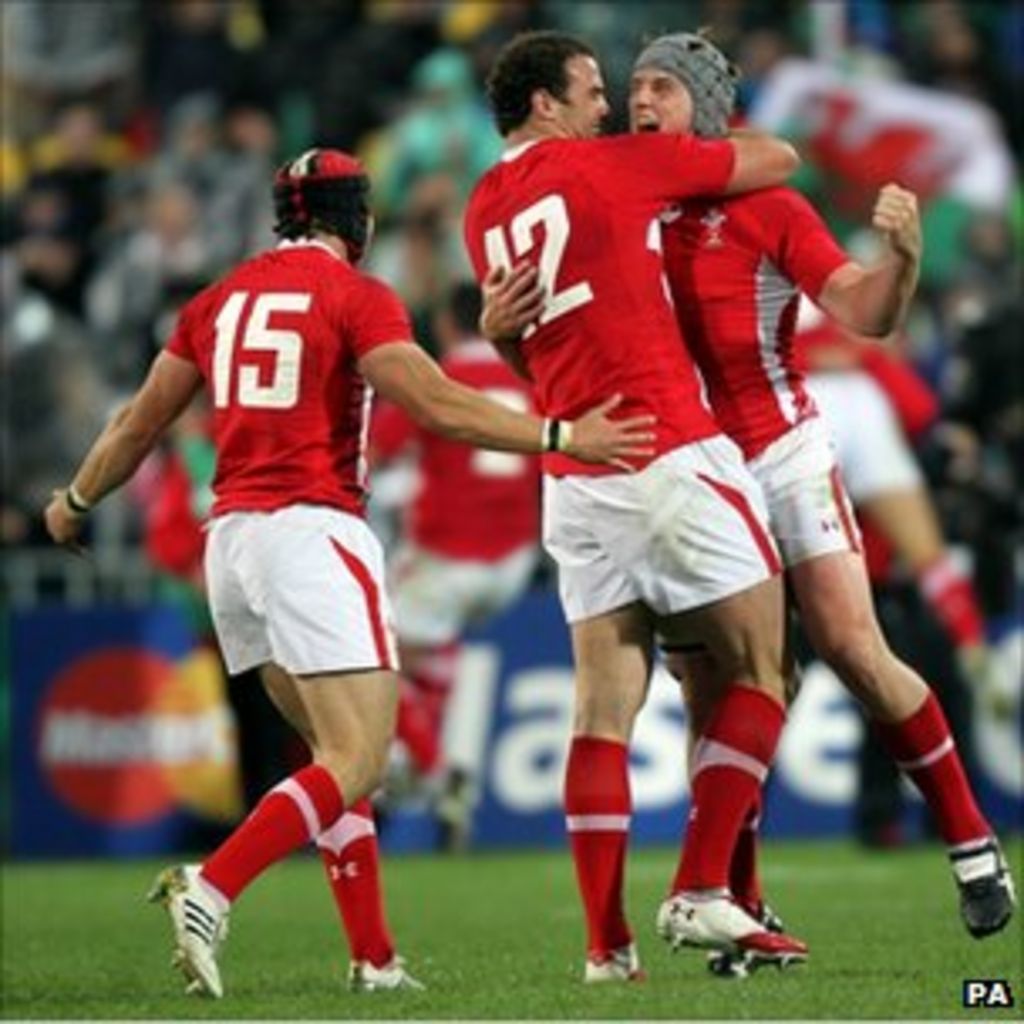 wales-into-rugby-world-cup-semi-final-with-ireland-win-bbc-news