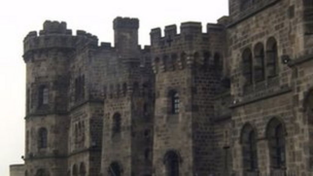 Staterun Leeds Prison to be paid on results BBC News