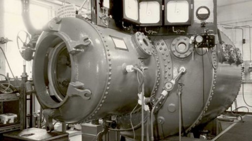 Historical diving chambers moved to Gosport museum BBC News
