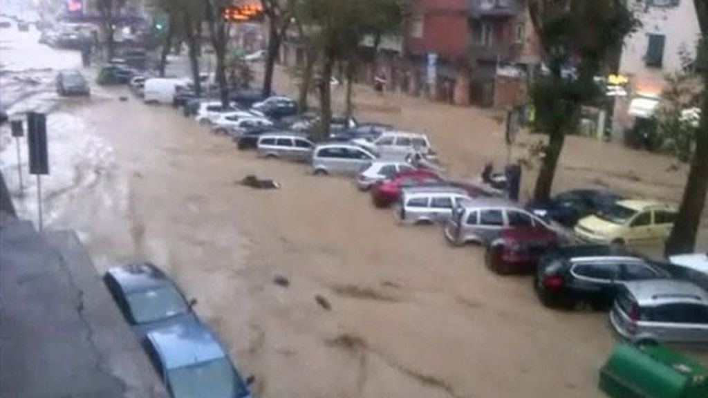 Italy floods: Six killed in port city Genoa - BBC News