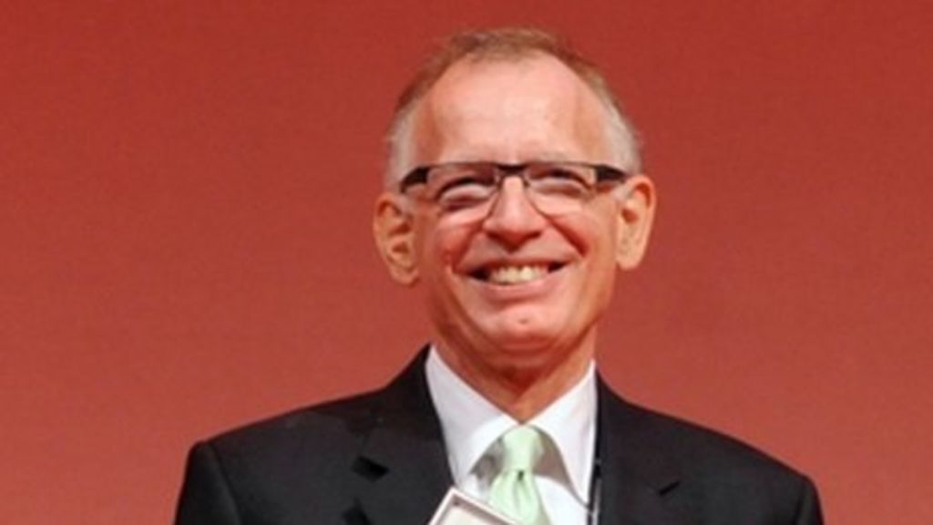 Labour peer Philip Gould has died aged 61 BBC News