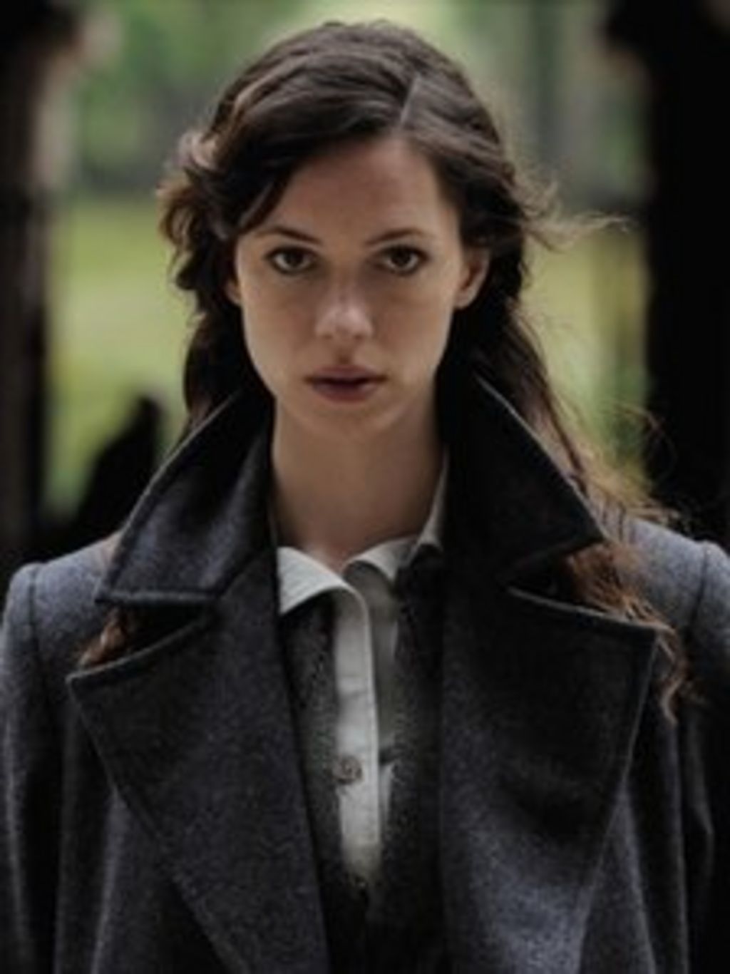 Rebecca Hall turns ghost buster in The Awakening BBC News