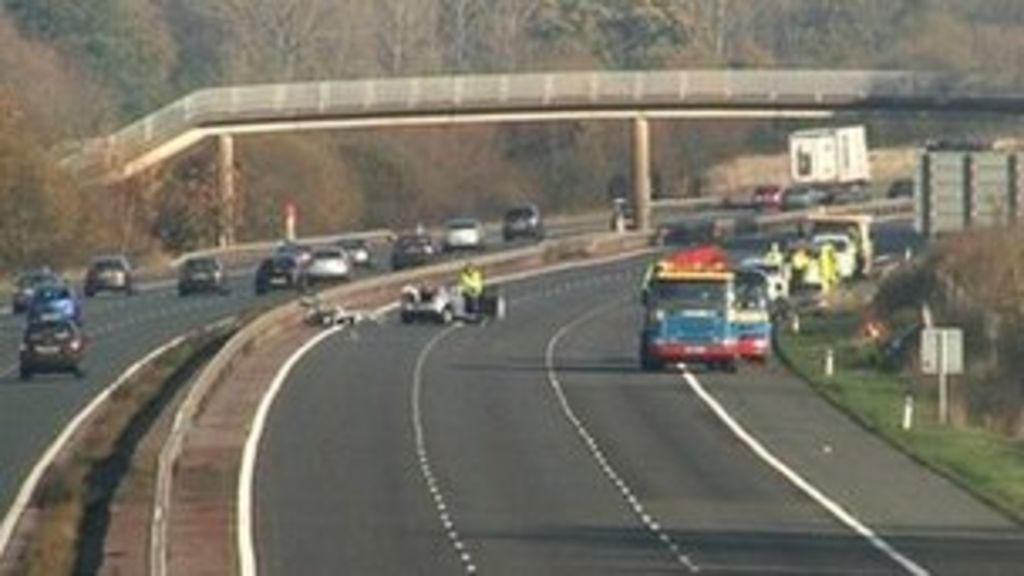 M40 In Oxfordshire Reopens After Serious Crash BBC News m40-in-oxfordshire-reopens-after-serious-crash-bbc-news