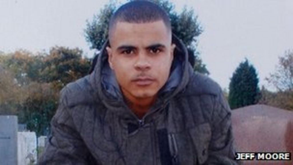 London riots Mark Duggan family not told of death BBC News