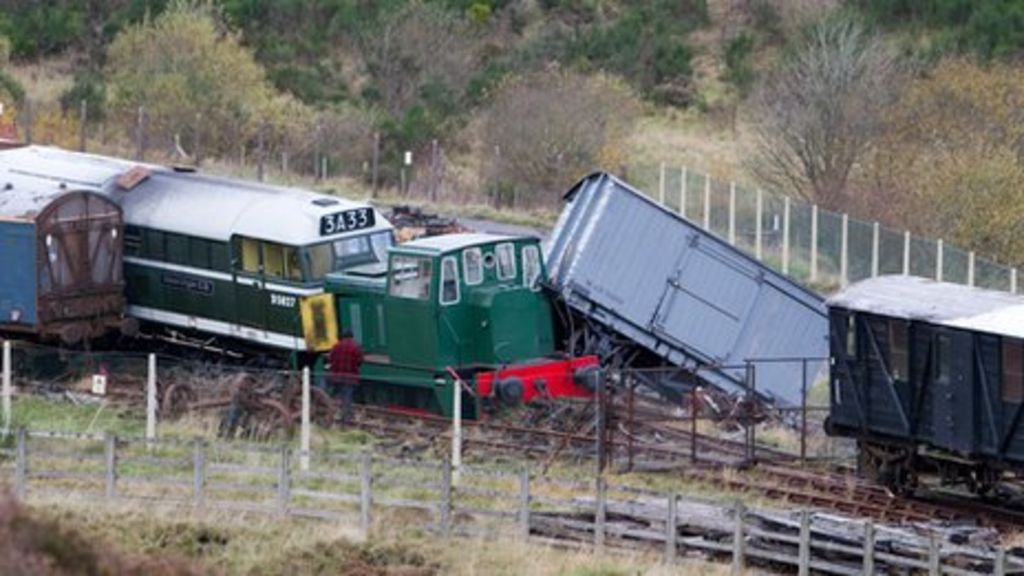 'Runaway' diesel train probe at Pontypool heritage line BBC News