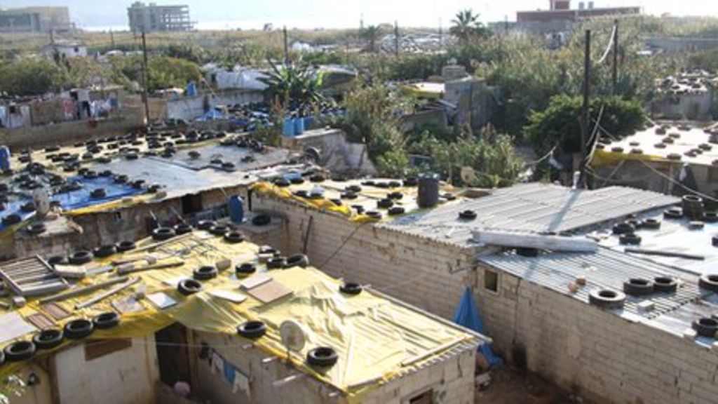 woes of Lebanon's slum families BBC News