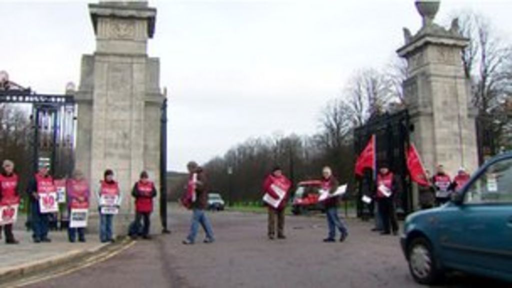 Number of MLAs choose to cross picket line BBC News