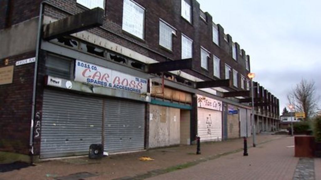 Linwood wins 'dismal' town award BBC News