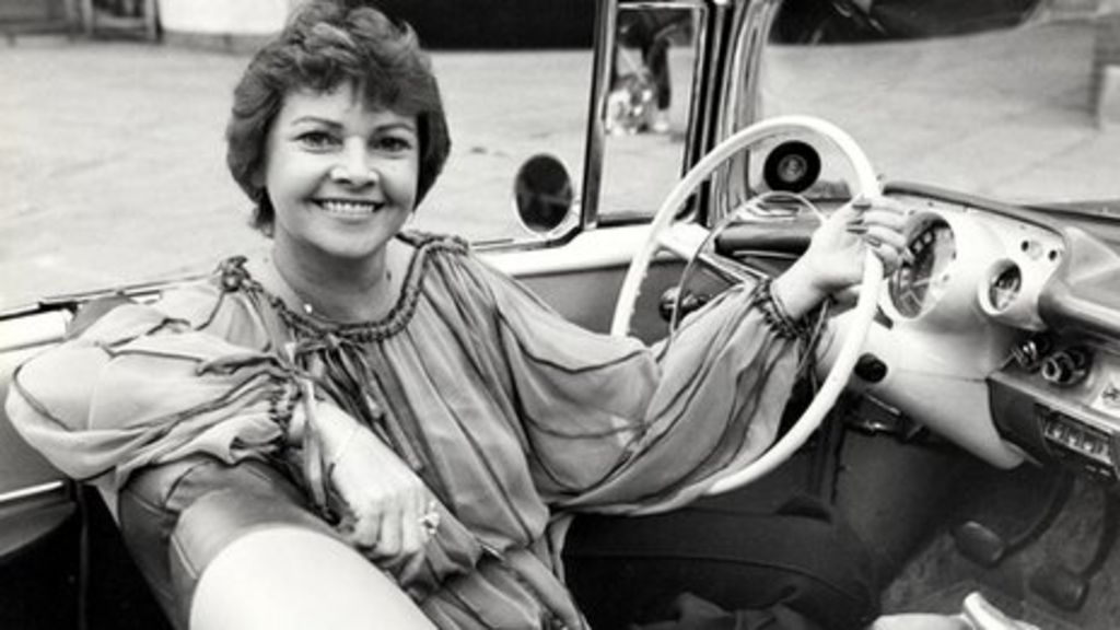 All Of Us Are Dead On-jo Country singer Billie Jo Spears dies aged 74 - BBC News