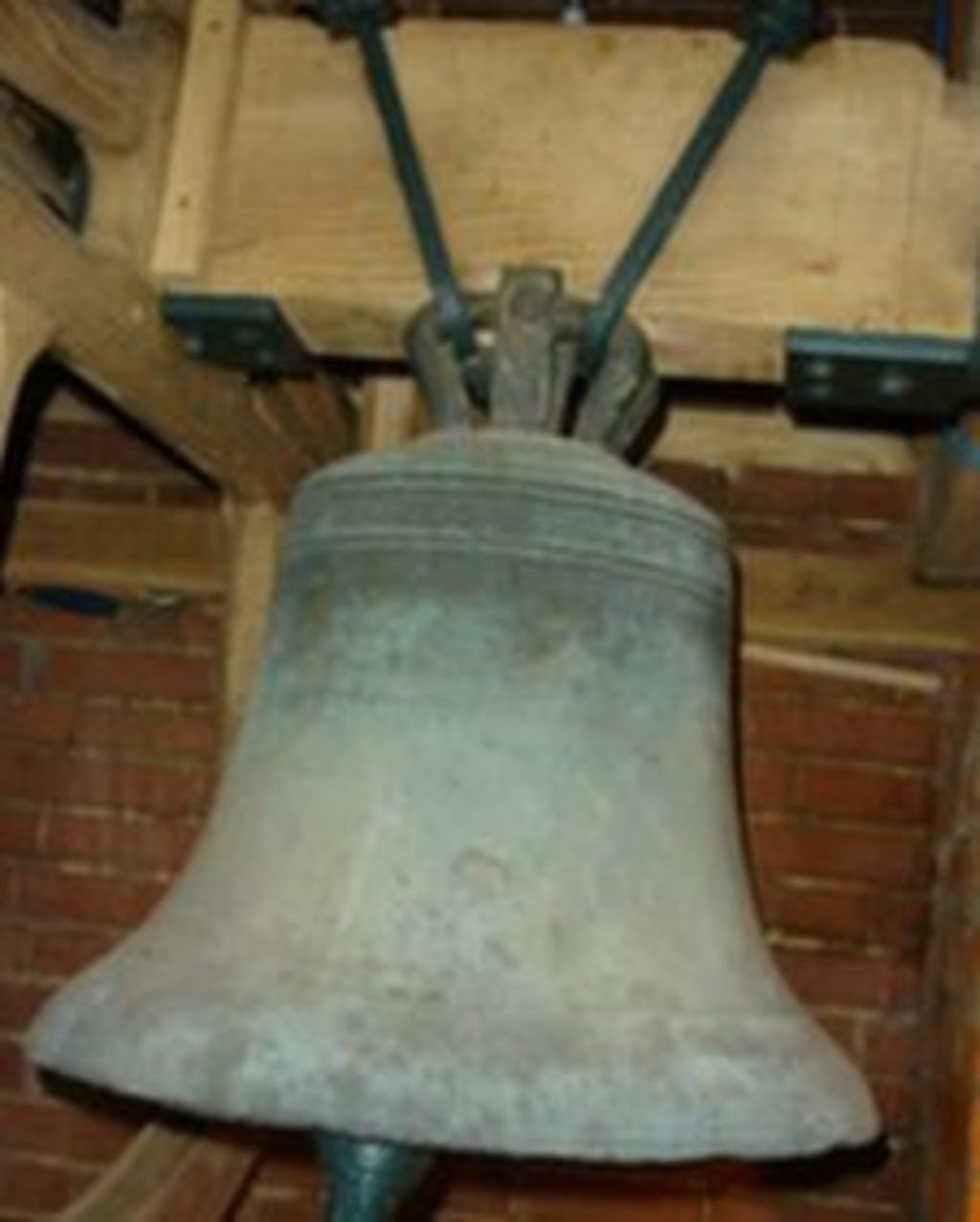 Ring of bells to play again in West Tytherley BBC News