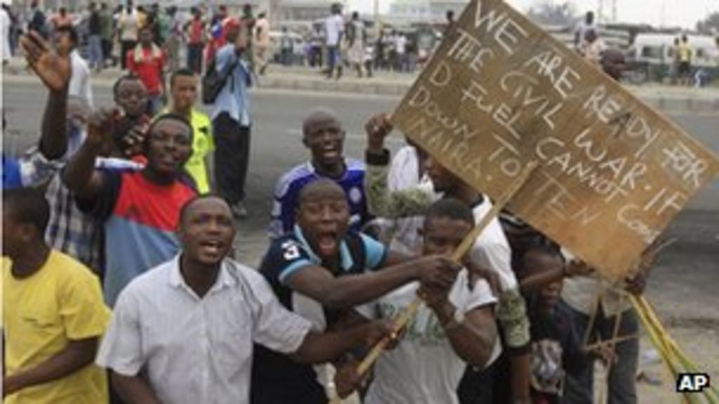 Minna riot: Nigeria curfew in Niger state - BBC News