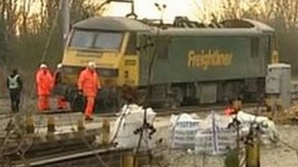 Train Derailment Brings Chaos On West Coast Main Line - BBC News