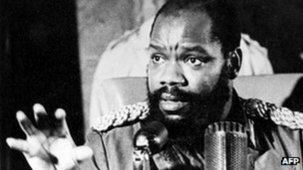 Ex-Biafra leader Chukwuemeka Ojukwu buried in Nigeria - BBC News