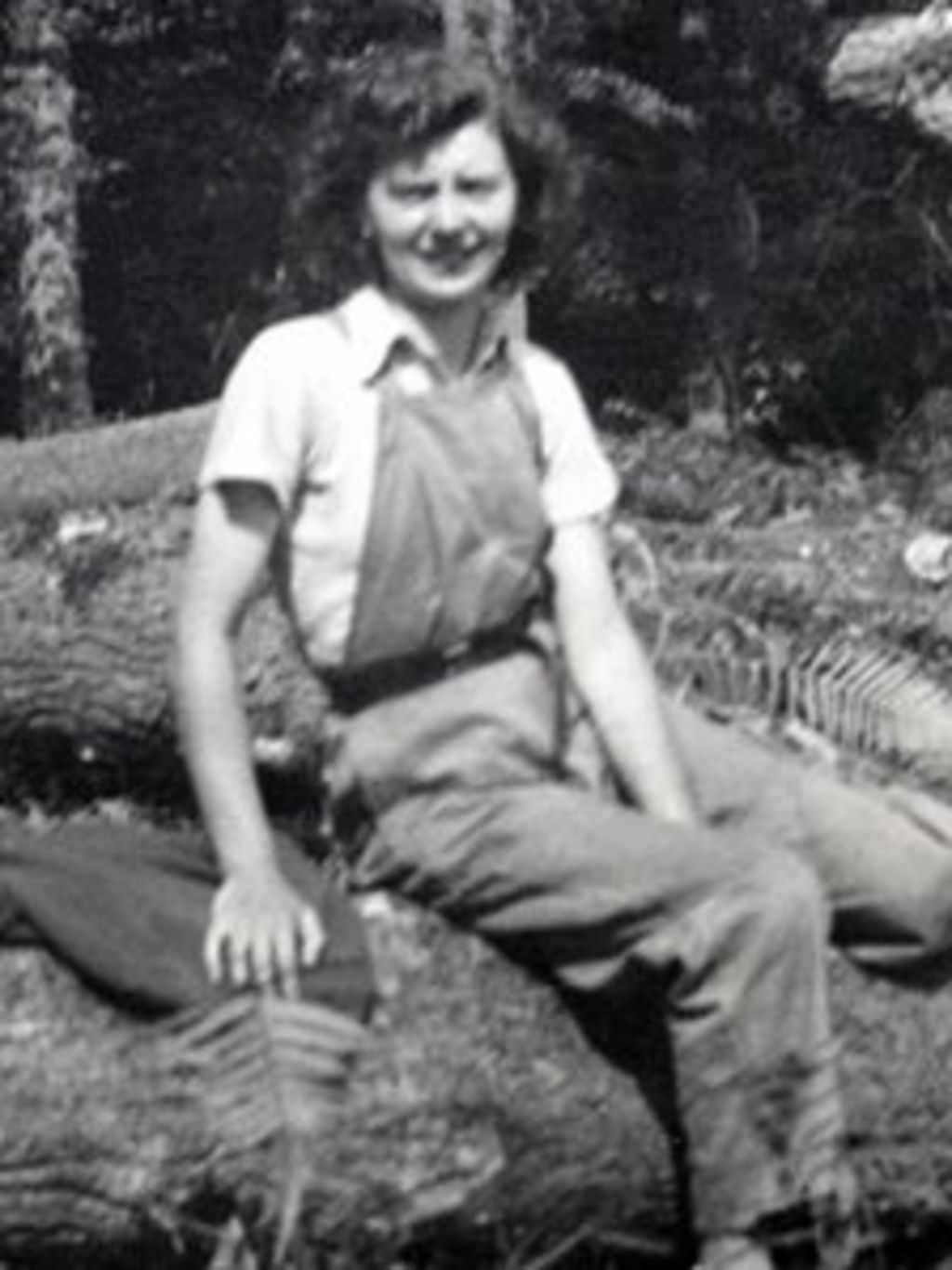 Working as a World War II 'lumberjill' BBC News