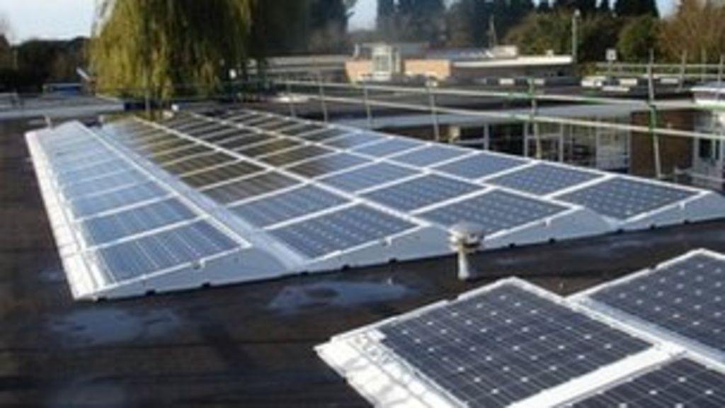 The Cherwell School Oxford installs solar panels BBC News
