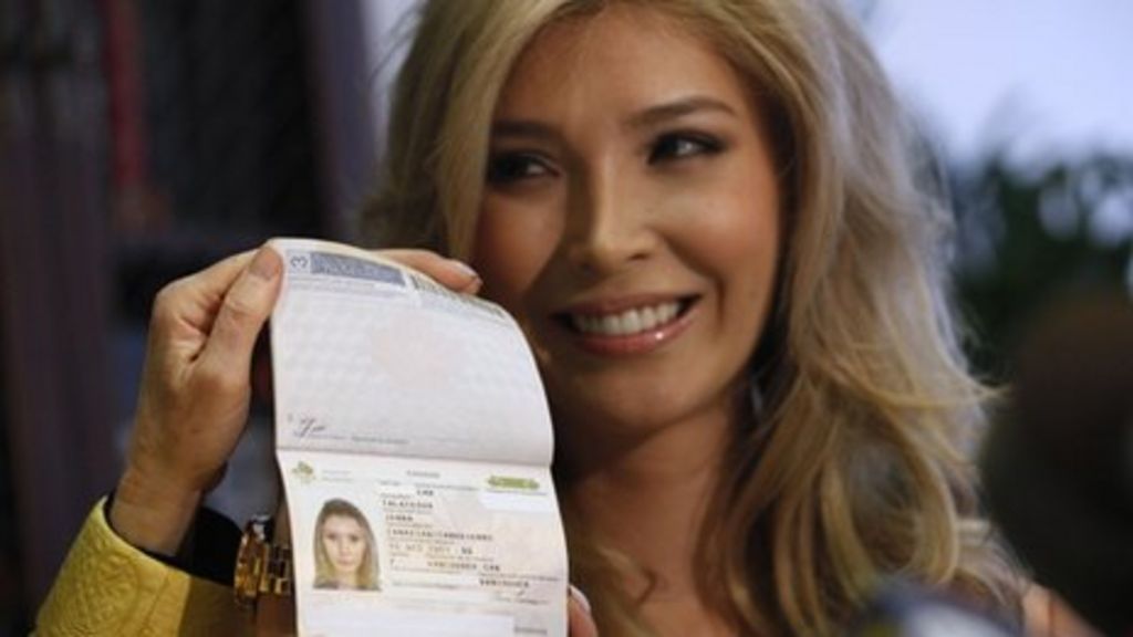 Miss Universe To Allow Transgender Women In Pageants Bbc News