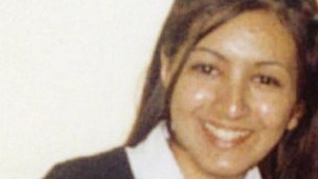 Shafilea Ahmed Drank Bleach In Pakistan Sister Tells Court Bbc News