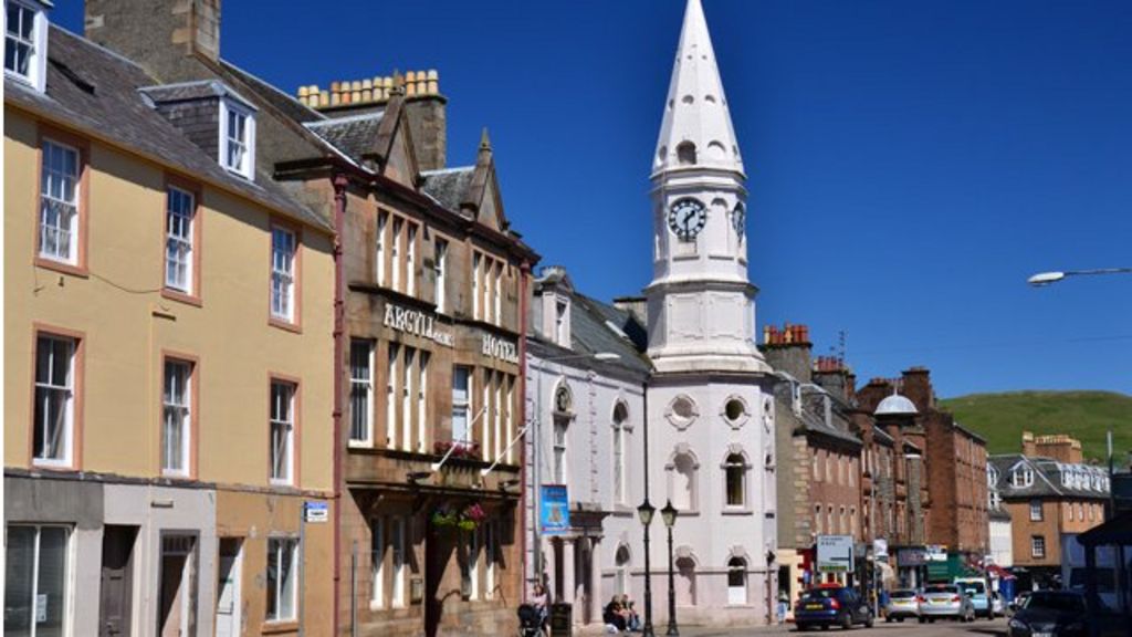 'Vulnerable' Scottish rural towns listed - BBC News