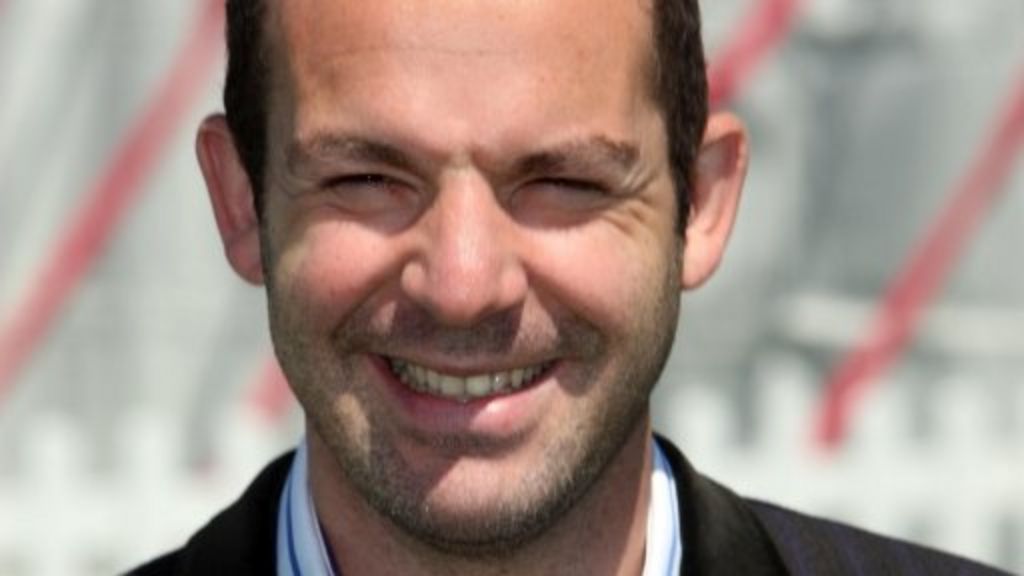 Martin Lewis sells MoneySavingExpert.com for £87m - BBC News