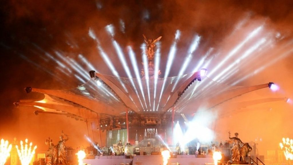 Highlights from the Diamond Jubilee concert BBC News