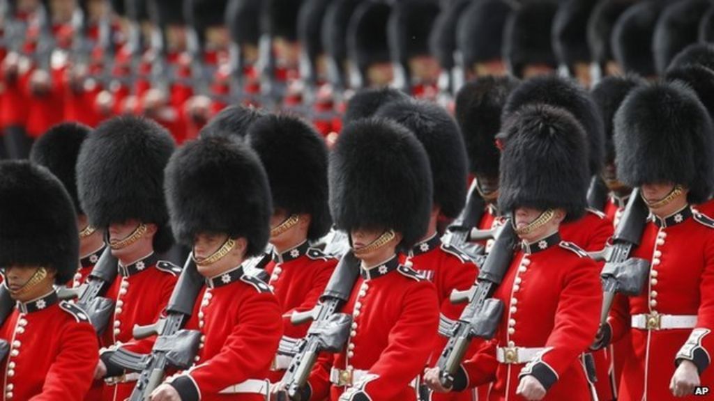 Live The Queen Has Been Attending Trooping The Colour To Mark Her Official Birthday - queens guard rifle