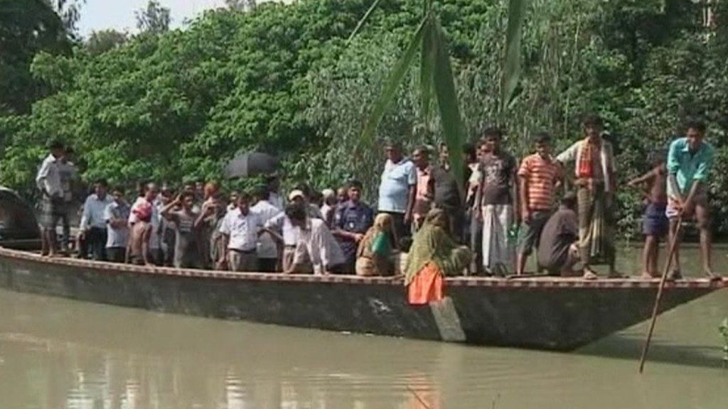 Floods cause devastation in Bangladesh - BBC News