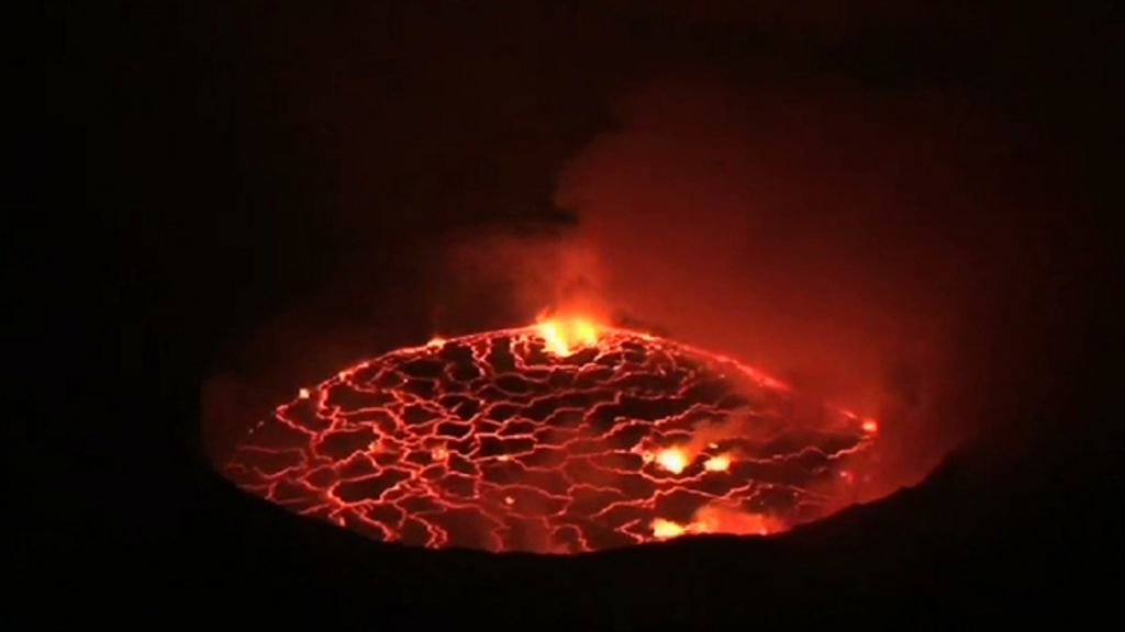 What is it like to be a volcanologist? - BBC News