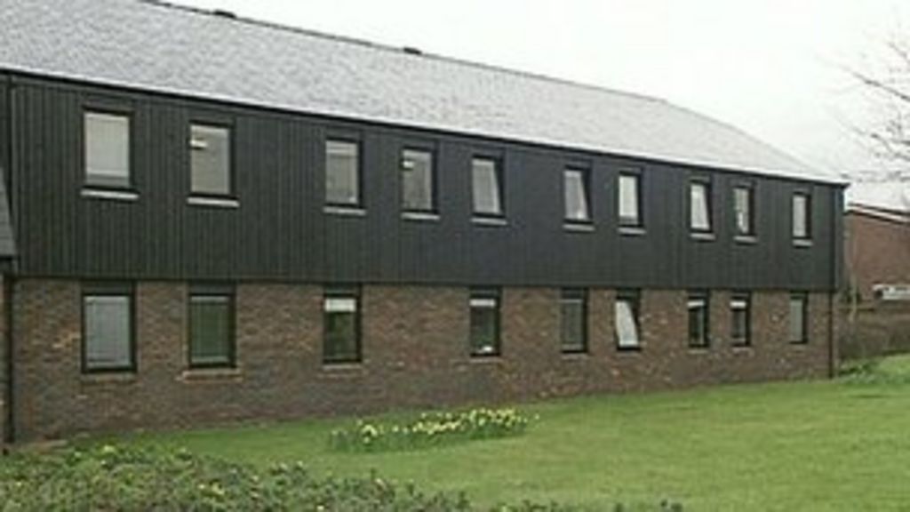 Thorn Cross Open Prison Praised By Inspectors Bbc News