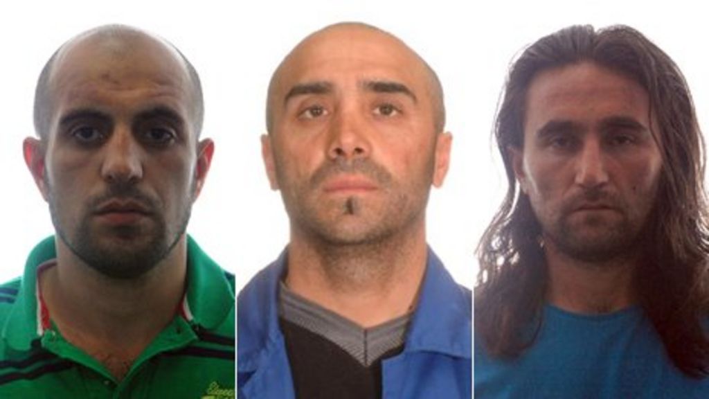 'Al-Qaeda trio' arrested in southern Spanish towns - BBC News
