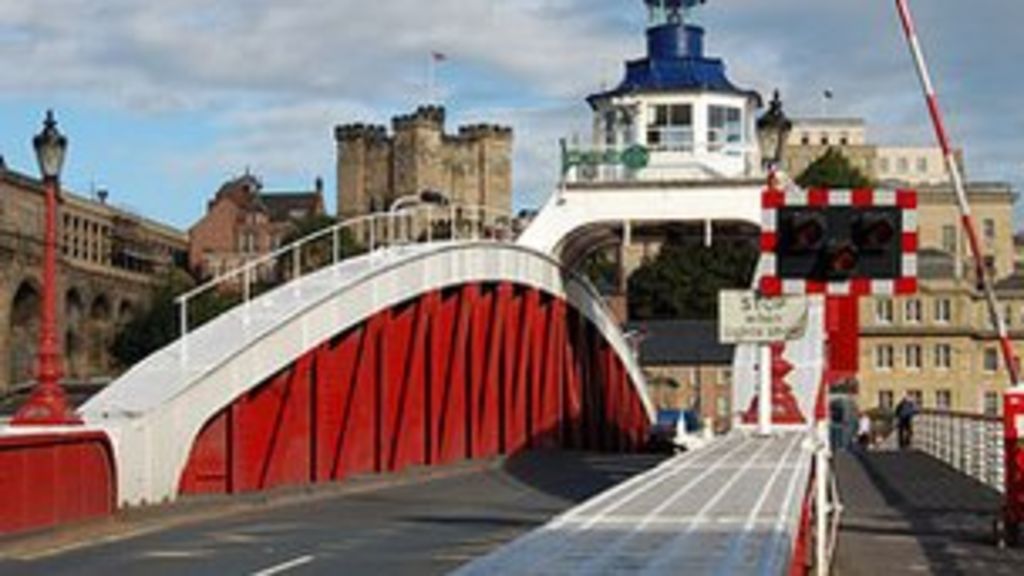 River Tyne Swing Bridge Flood Repairs Delayed Bbc News