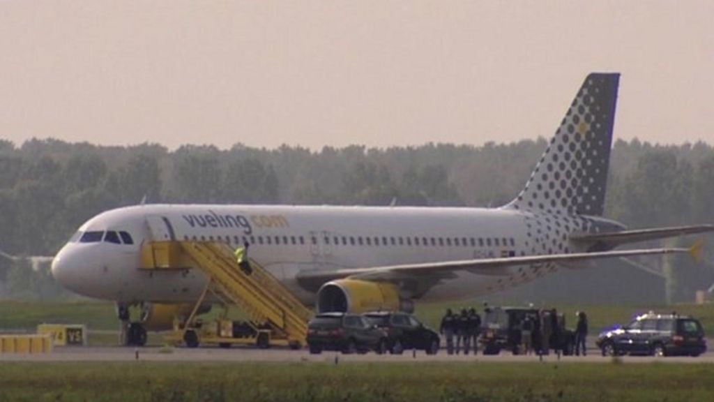 Plane hijack rumours lead to drama at Dutch airport BBC News