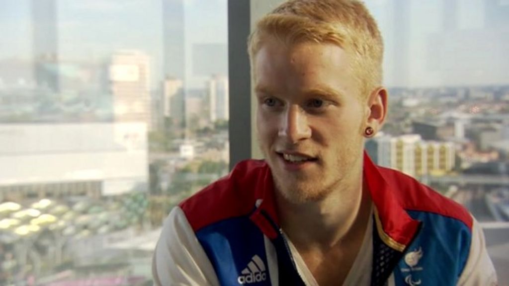 Jonnie Peacock Honoured To Race Oscar Pistorius Bbc News