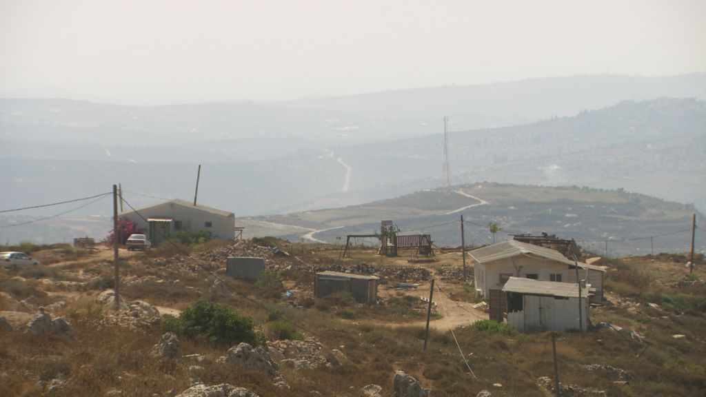 ‘Pricetag’ tactics of West Bank Jewish settlers BBC News